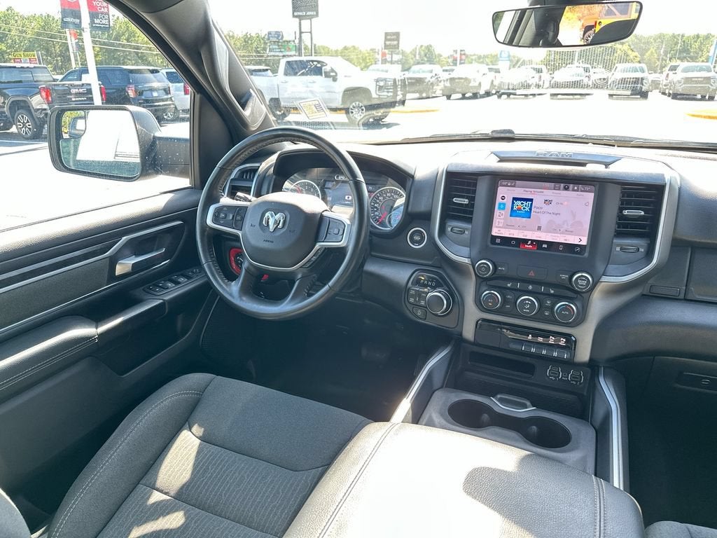 2022 RAM 1500 Big Horn Crew Cab 4x4 5'7" Box