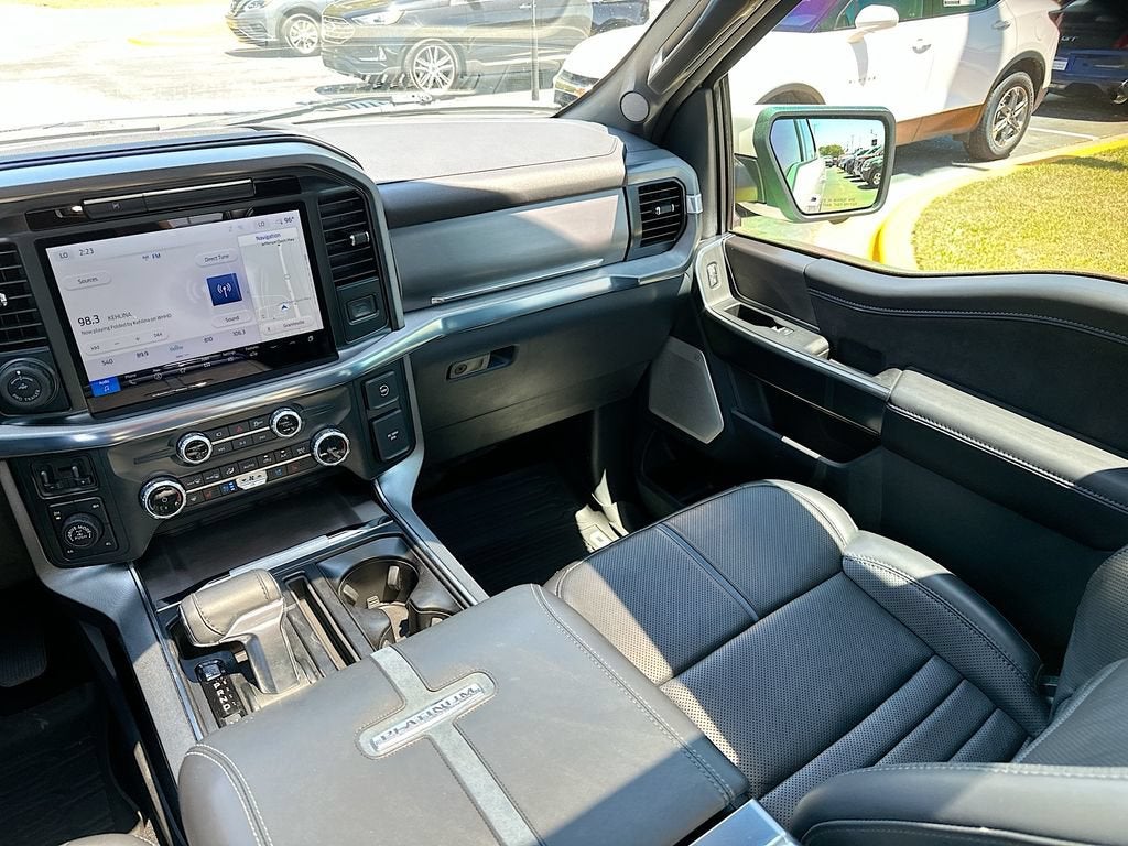 2025 Ford F-150 Platinum