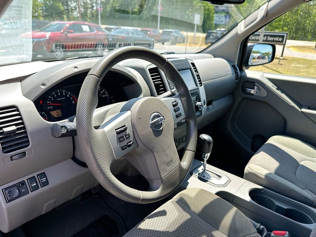 2021 Nissan Frontier Crew Cab SV 4x4