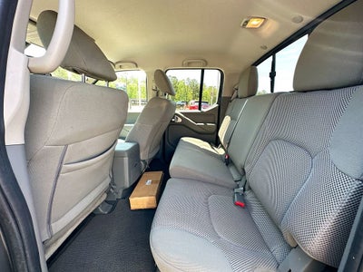 2021 Nissan Frontier Crew Cab SV 4x4