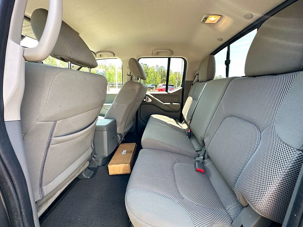 2021 Nissan Frontier Crew Cab SV 4x4