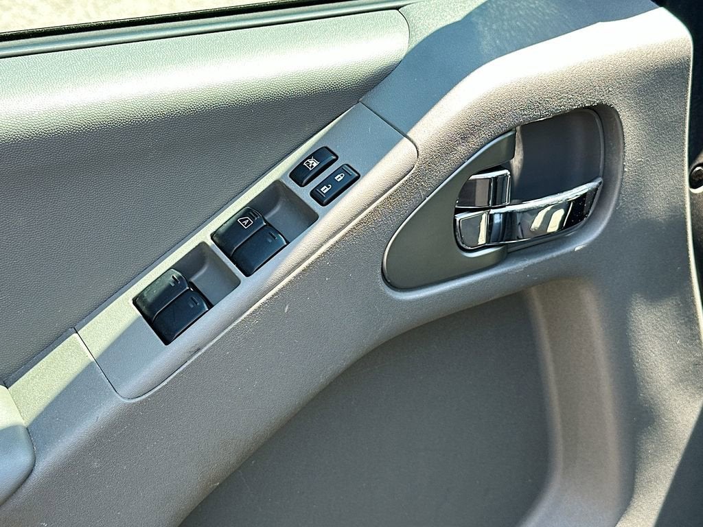 2021 Nissan Frontier Crew Cab SV 4x4