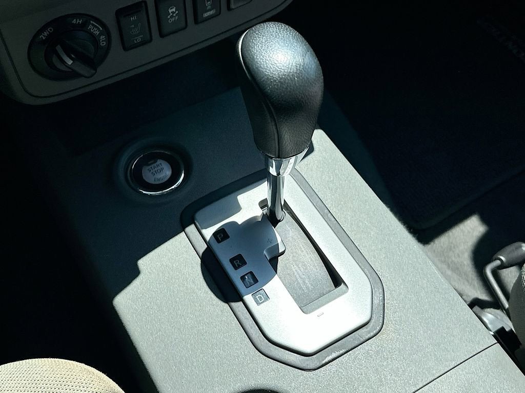 2021 Nissan Frontier Crew Cab SV 4x4
