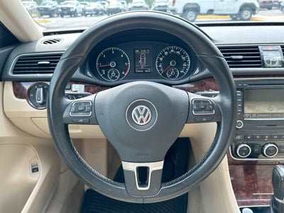 2013 Volkswagen Passat 2.0L TDI SEL Premium