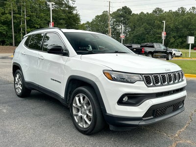 2024 Jeep Compass Latitude Lux FWD