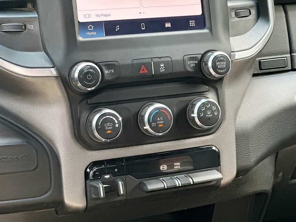 2024 RAM 2500 Big Horn Crew Cab 4x4 6'4" Box