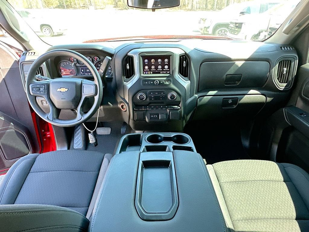 2024 Chevrolet Silverado 1500 Custom