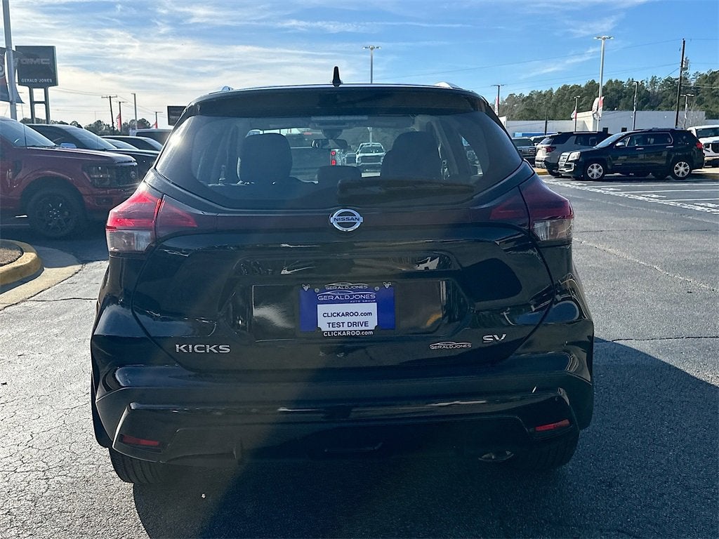 2021 Nissan Kicks SV Xtronic CVT