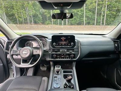 2024 Nissan Pathfinder S 4WD