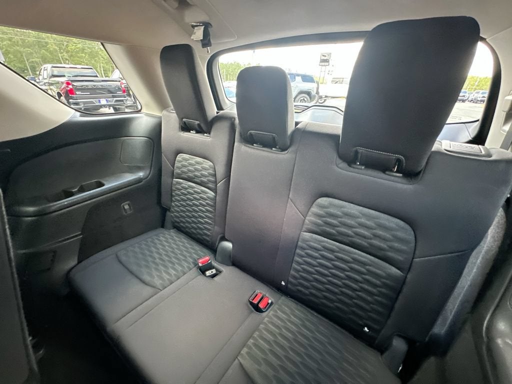 2024 Nissan Pathfinder S 4WD