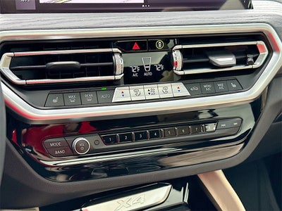 2024 BMW X4 xDrive30i