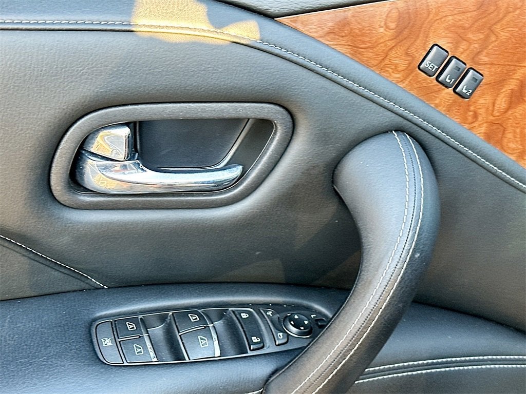 2019 INFINITI QX80 LUXE