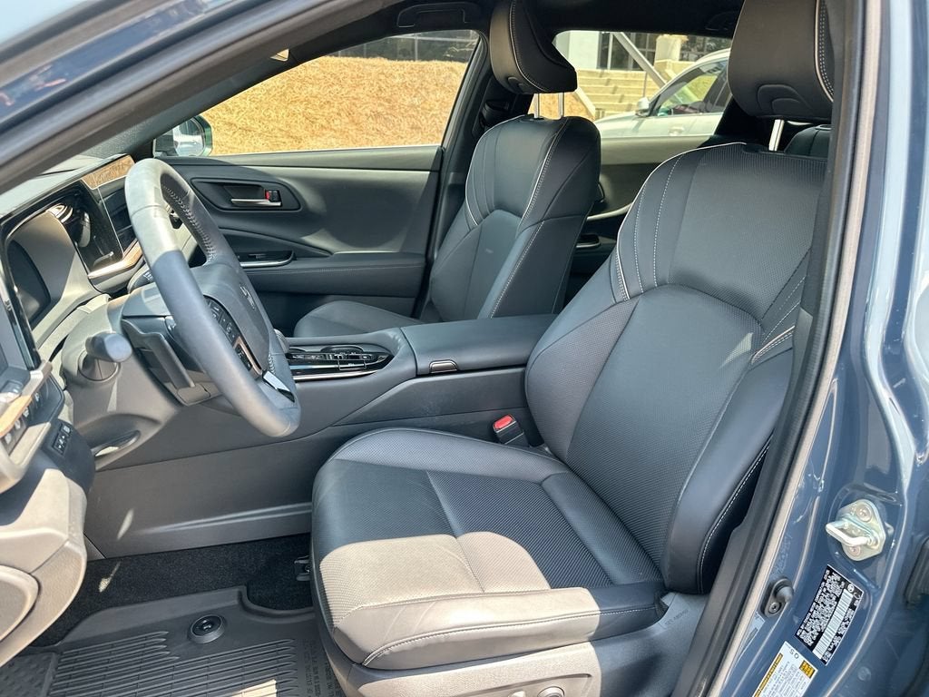 2025 Toyota Crown Signia XLE