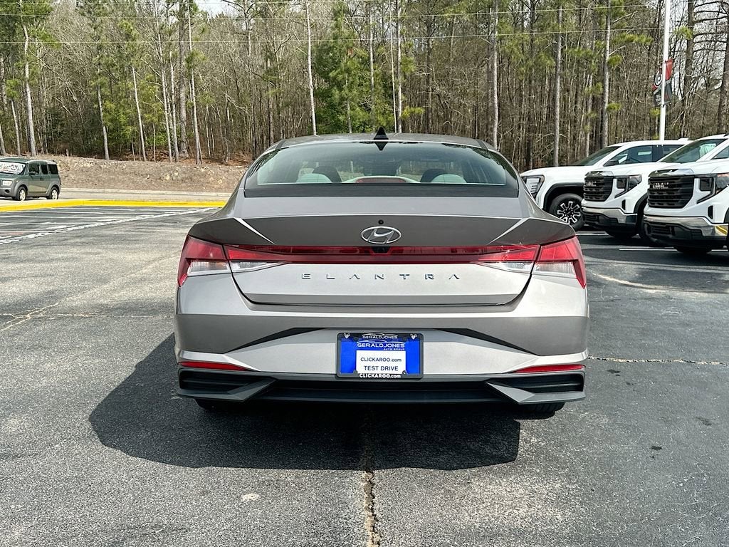2022 Hyundai Elantra SEL