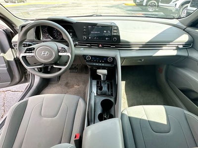 2022 Hyundai Elantra SEL