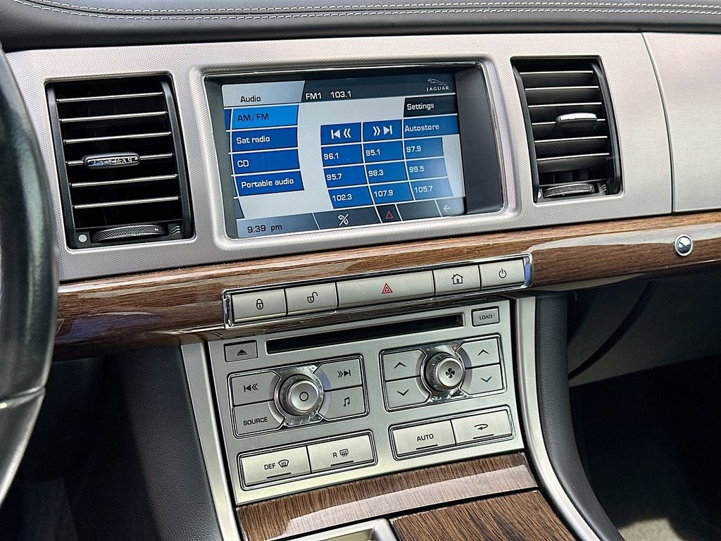 2011 Jaguar XF Supercharged