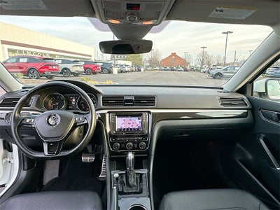 2019 Volkswagen Passat 2.0T SE R-Line