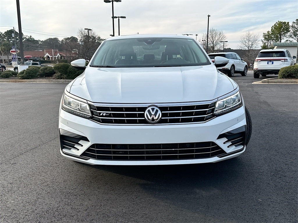 2019 Volkswagen Passat 2.0T SE R-Line