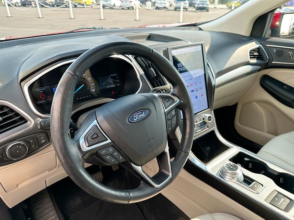 2021 Ford Edge Titanium