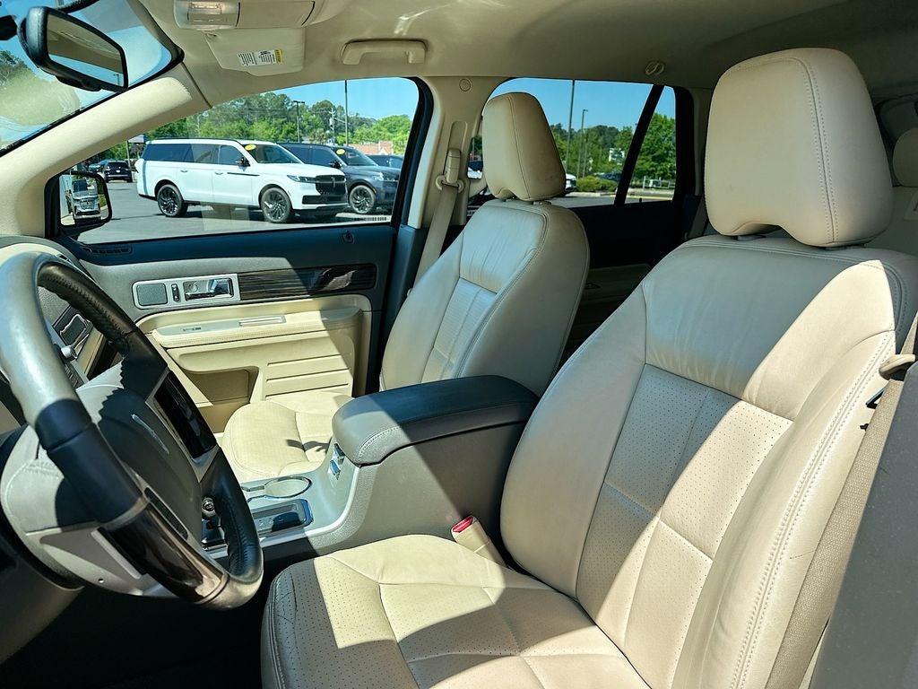 2010 Lincoln MKX Base