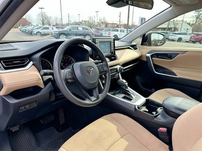 2021 Toyota RAV4 LE