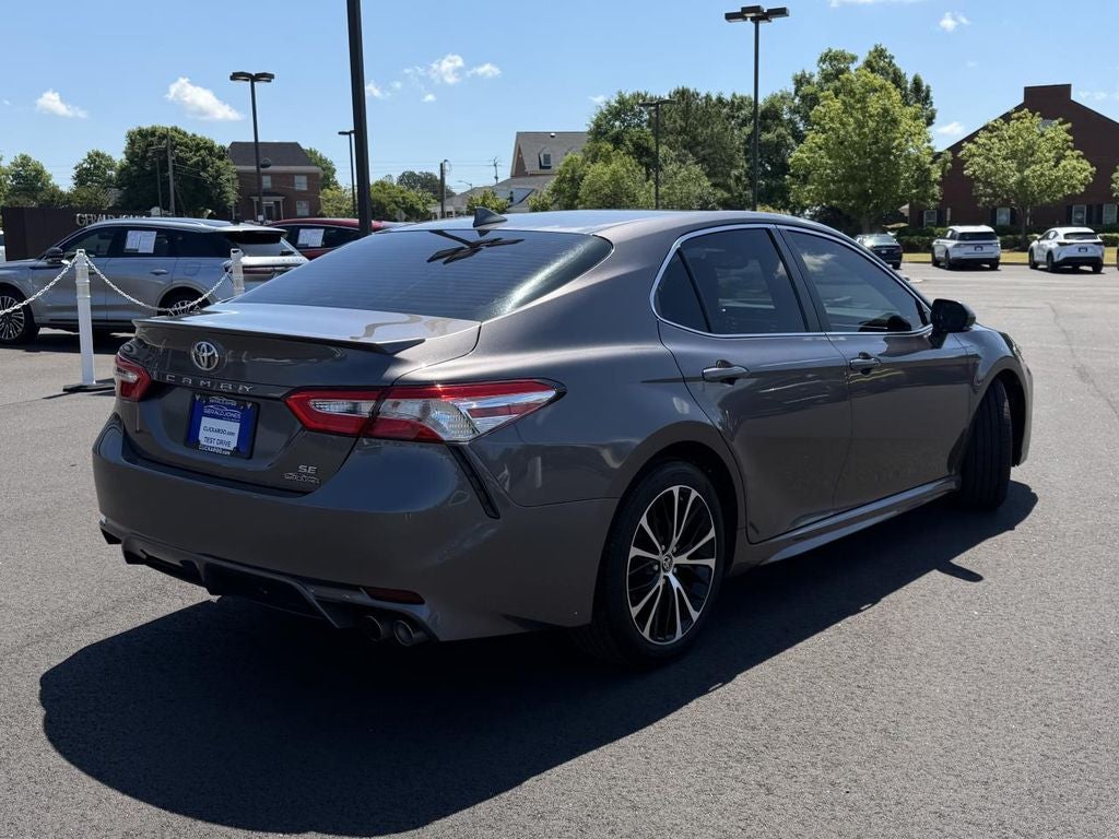 2020 Toyota Camry SE