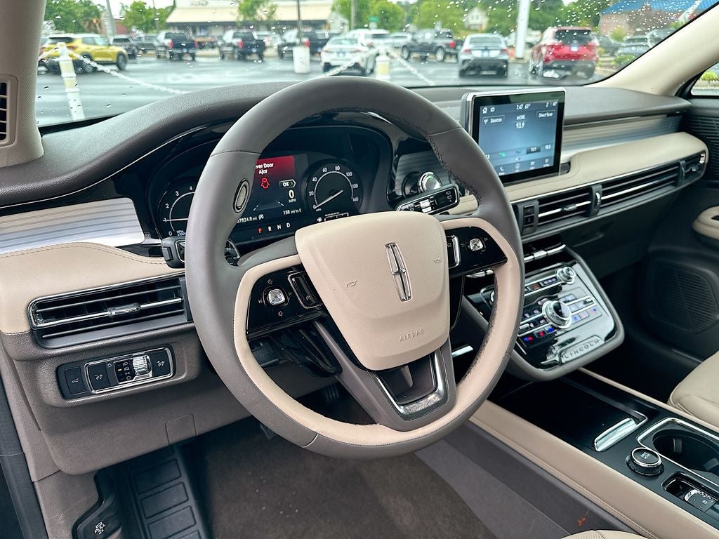2022 Lincoln Corsair Standard