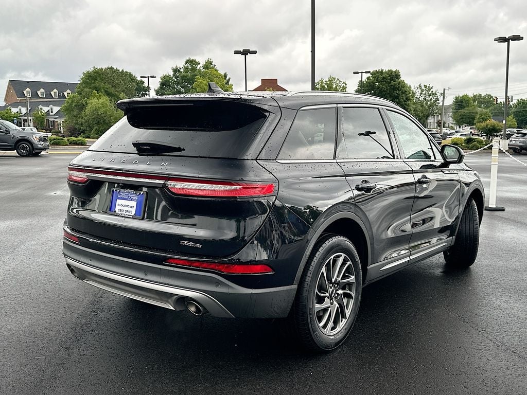 2022 Lincoln Corsair Standard