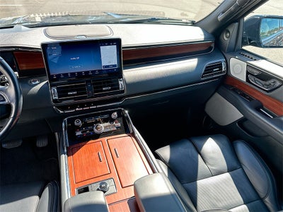 2022 Lincoln Navigator Reserve