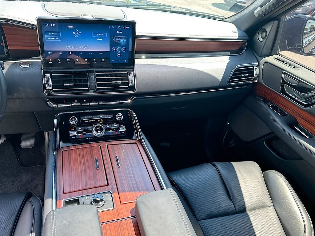 2024 Lincoln Navigator Premiere