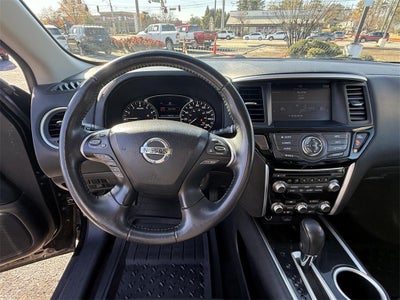 2019 Nissan Pathfinder SV
