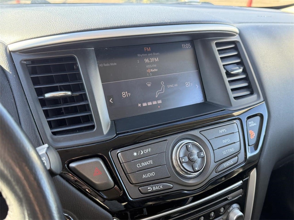 2019 Nissan Pathfinder SV