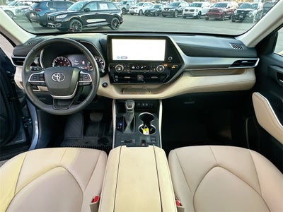 2024 Toyota Highlander XLE