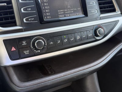 2019 Toyota Highlander LE