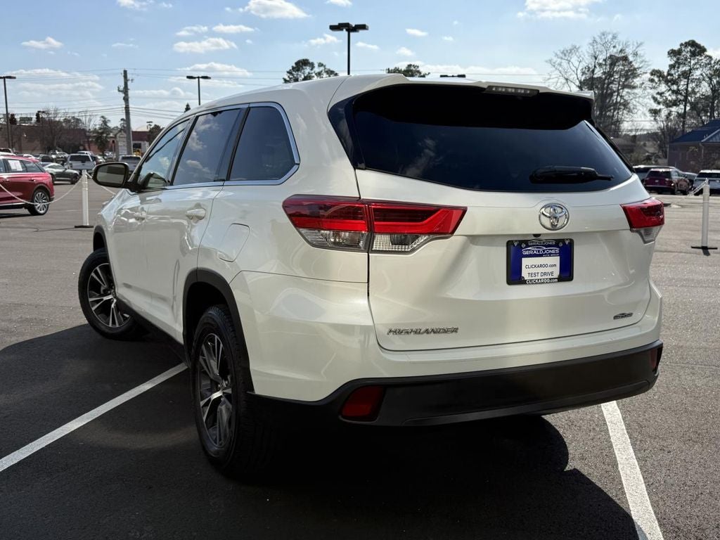 2019 Toyota Highlander LE