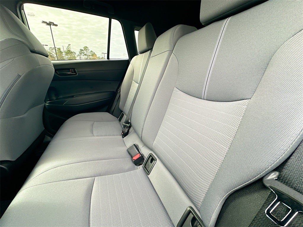 2025 Toyota Corolla Cross Hybrid SE