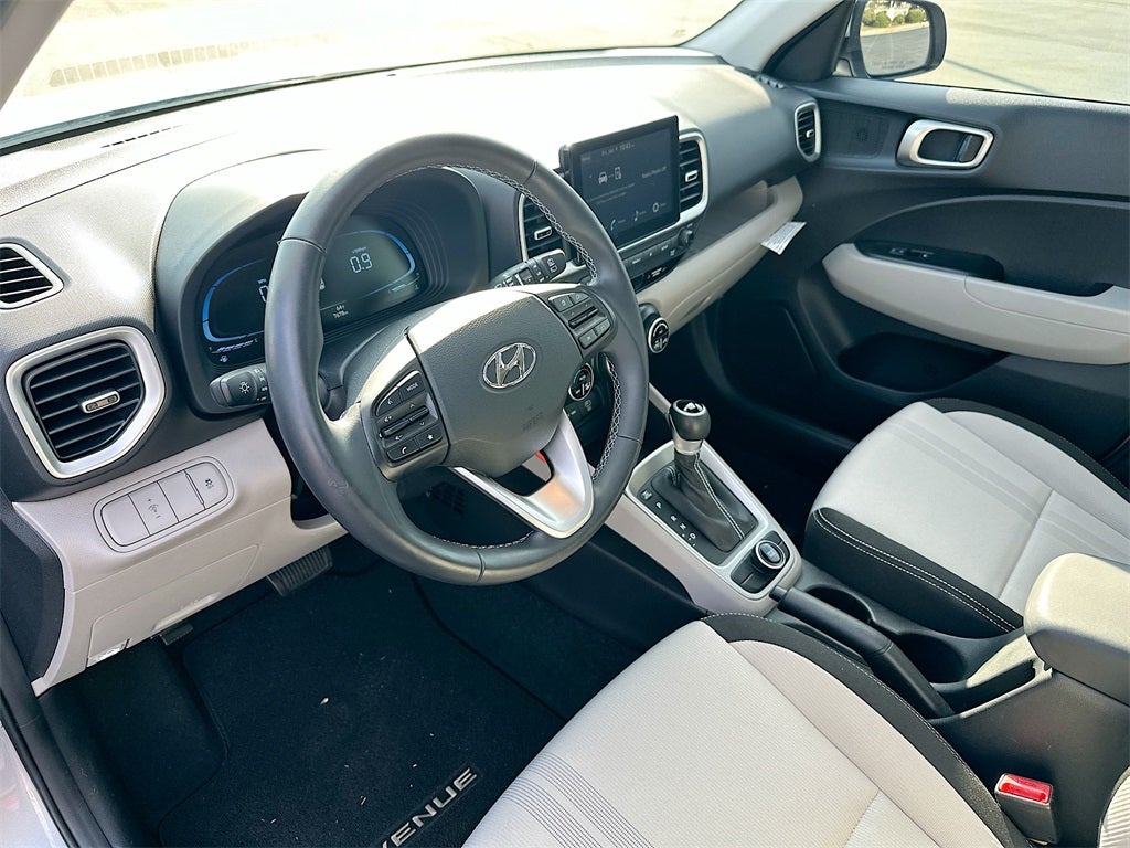 2023 Hyundai Venue SEL