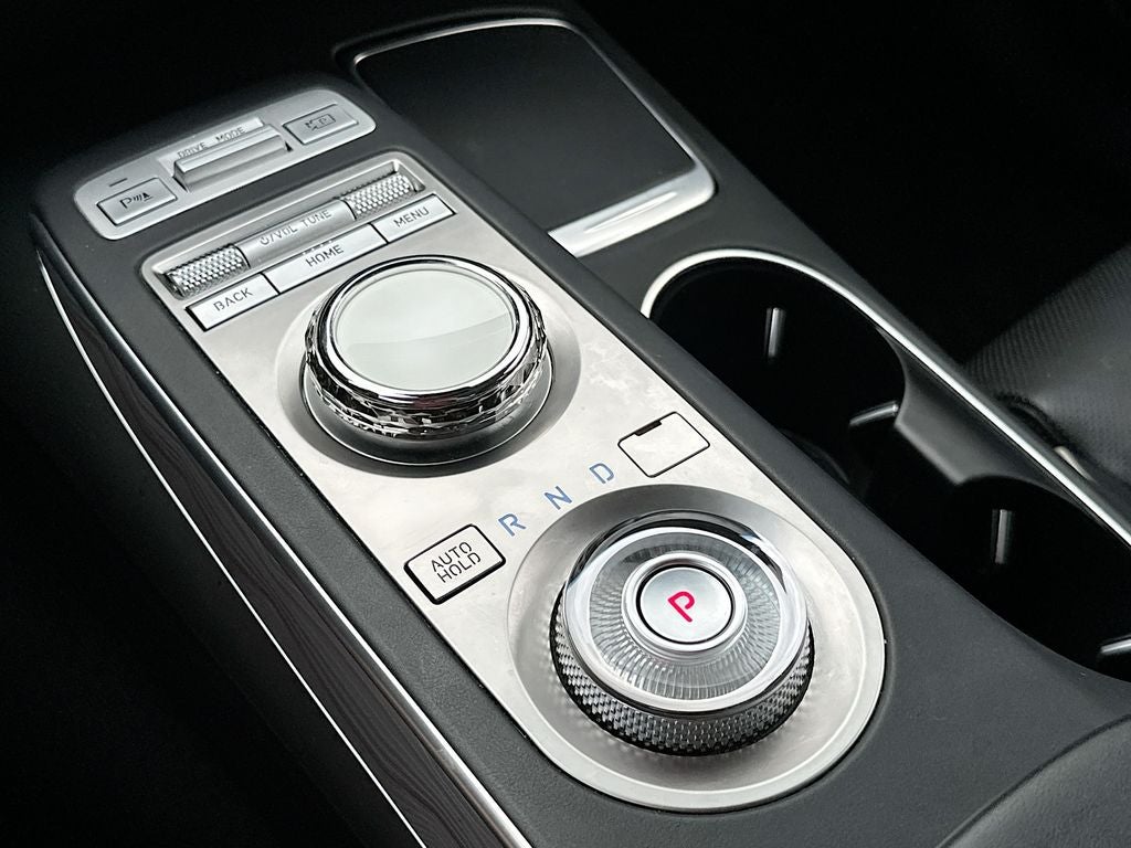2022 Genesis GV70 2.5T