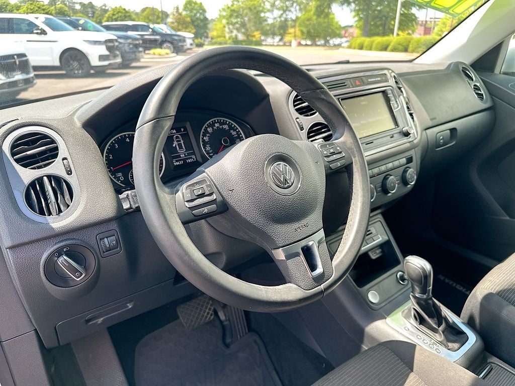 2017 Volkswagen Tiguan Limited 2.0T
