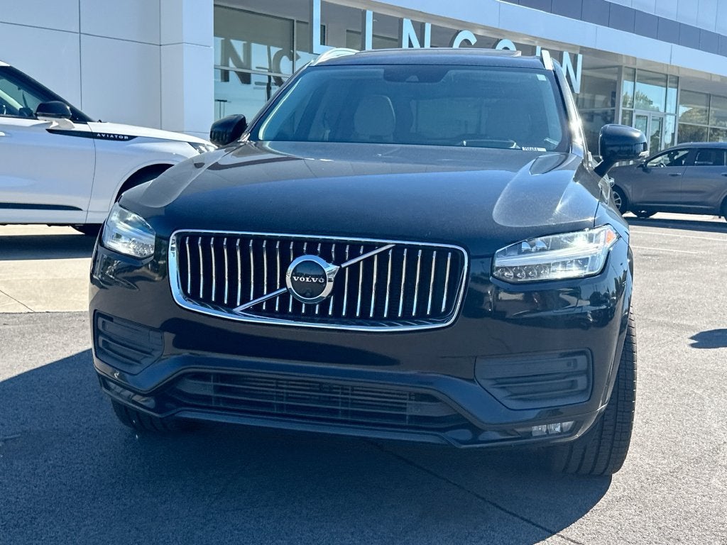 2022 Volvo XC90 T6 Momentum