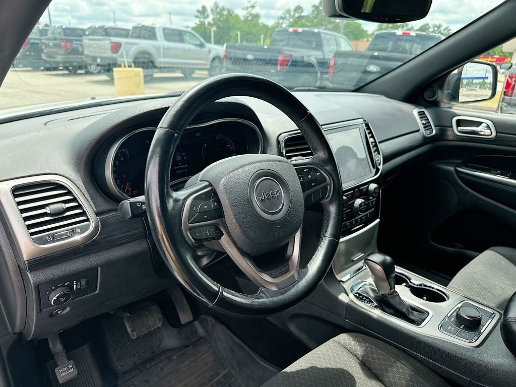 2020 Jeep Grand Cherokee Laredo E