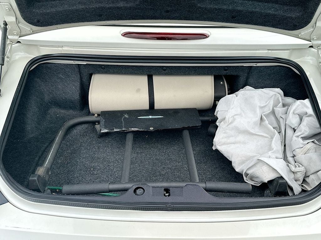 2005 Ford Thunderbird Base