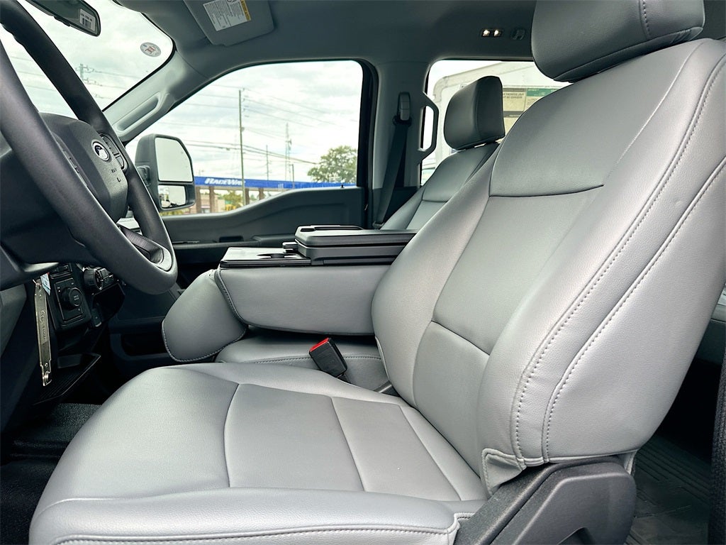 2025 Ford F-550SD XL DRW