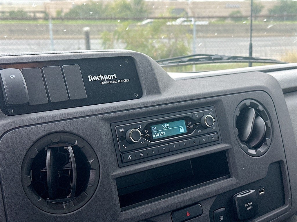 2025 Ford E-350SD Base Cutaway