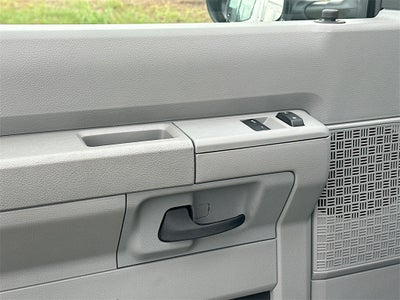2025 Ford E-350SD Base Cutaway