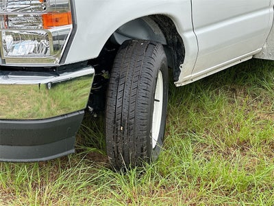 2025 Ford E-350SD Base Cutaway