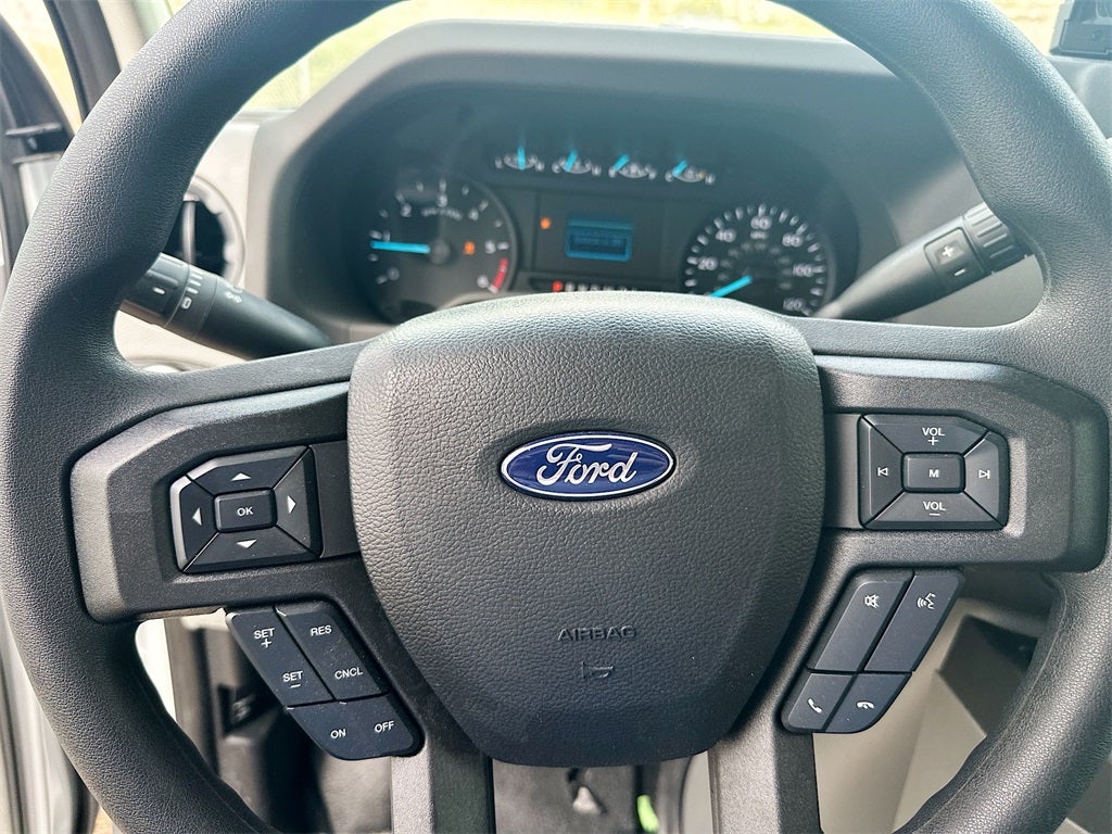 2025 Ford E-350SD Base Cutaway