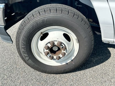 2022 Ford E-450SD Base