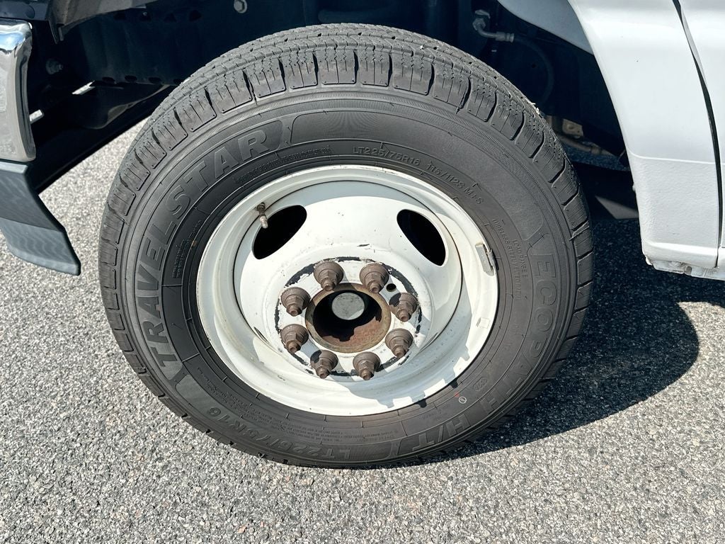 2022 Ford E-450SD Base