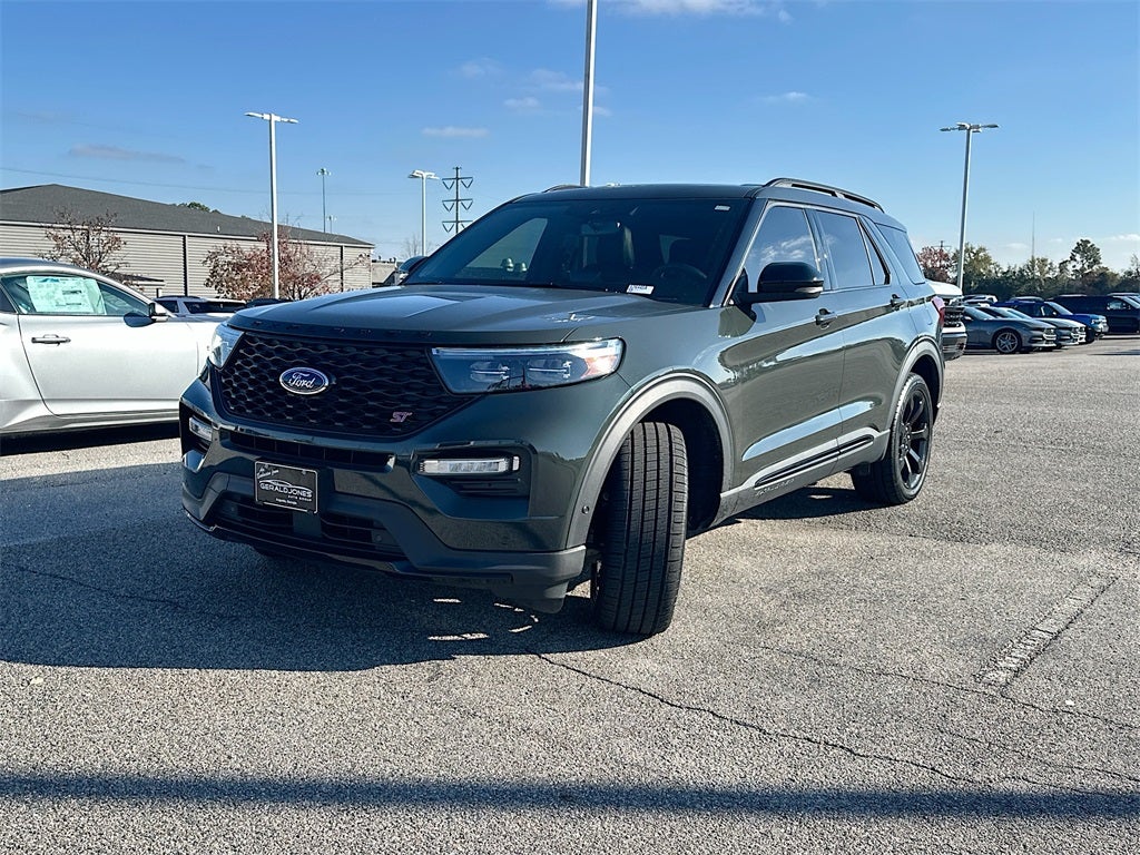 2023 Ford Explorer ST